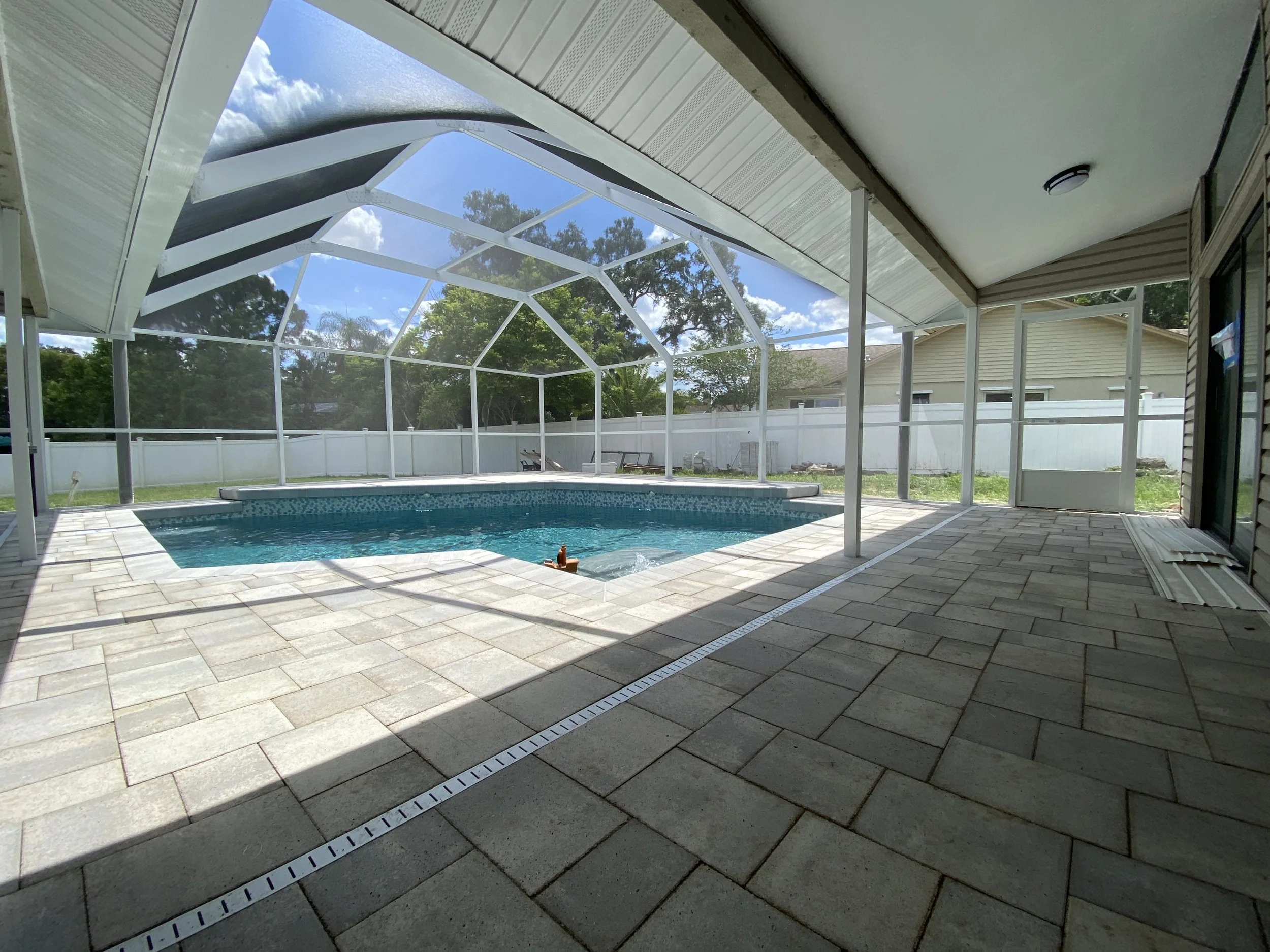 Screen enclosure lanai in Apollo Beach, FL.