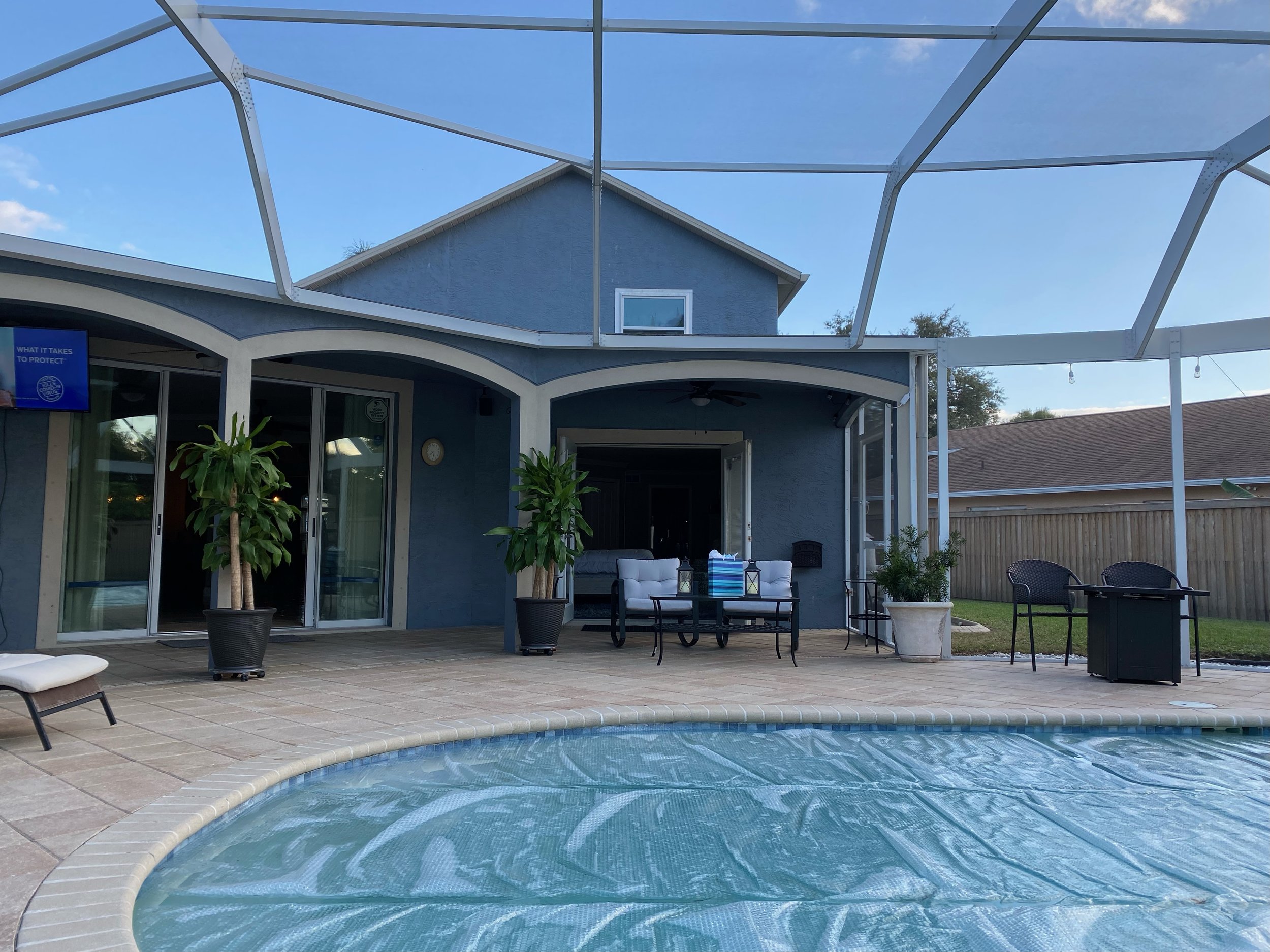 Screen enclosure lanai in Tampa, FL.