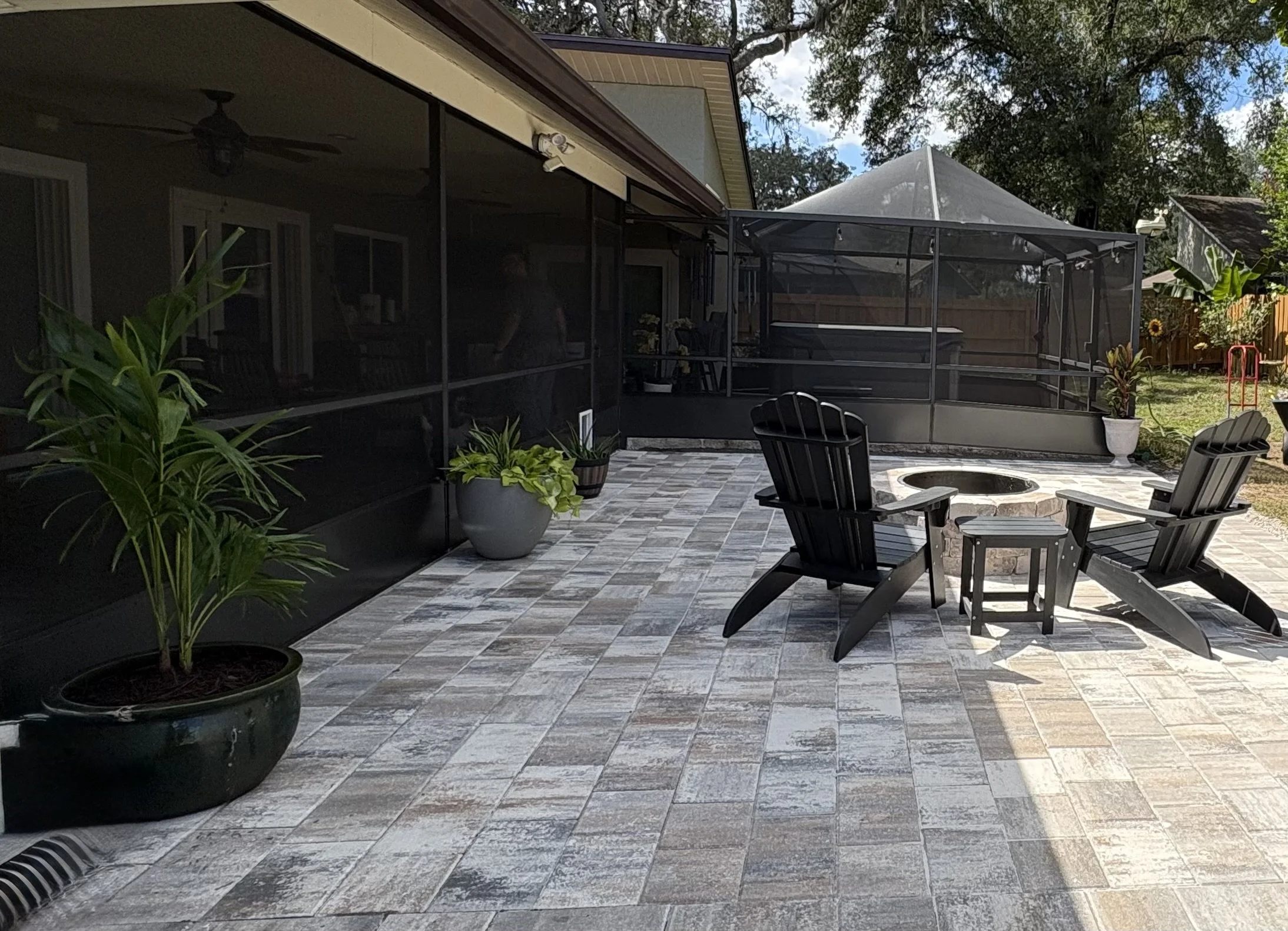 Lanai Guy rescreening a lanai in Plant City, FL.