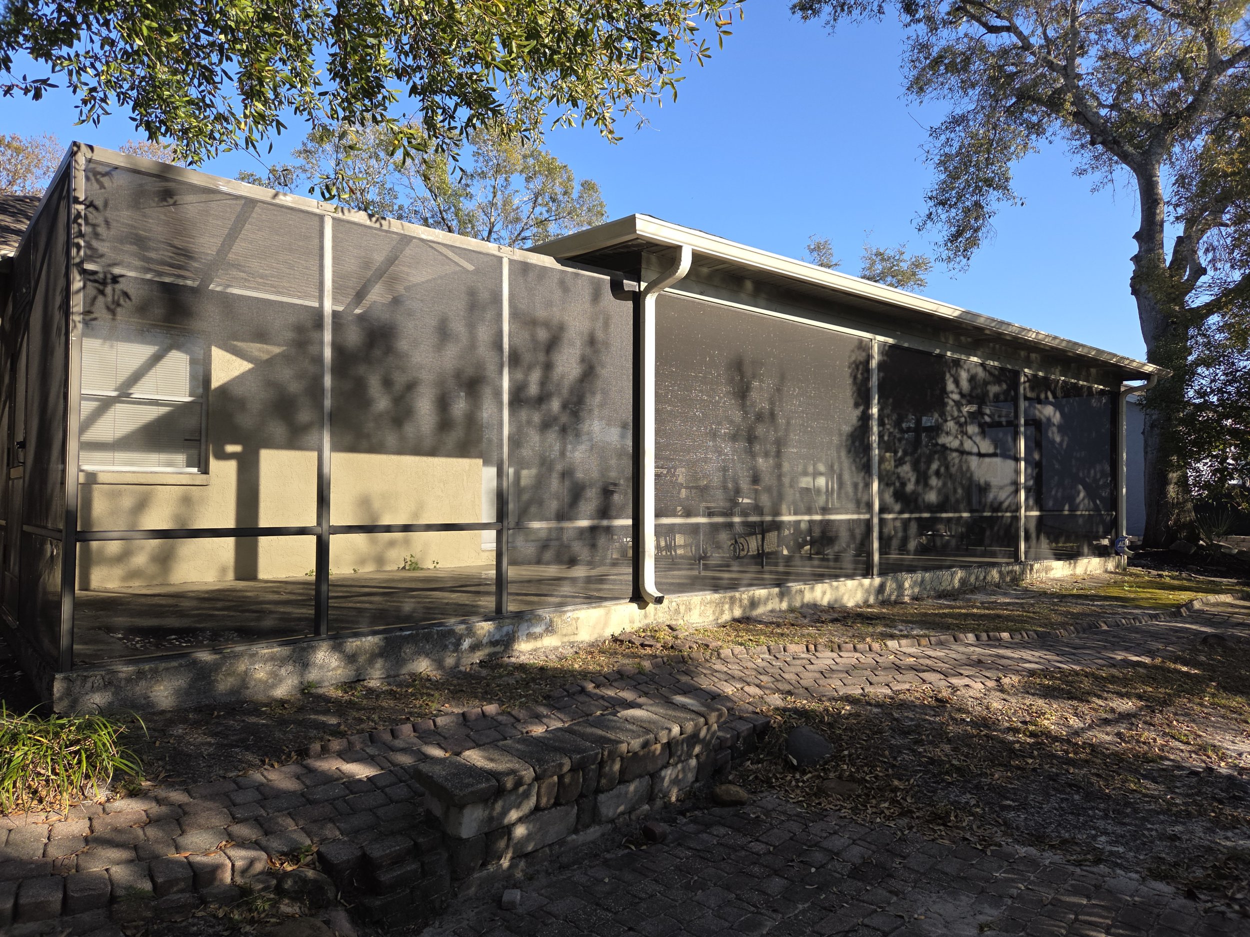 Screened Carports by Lanai Guy in Brandon, FL.
