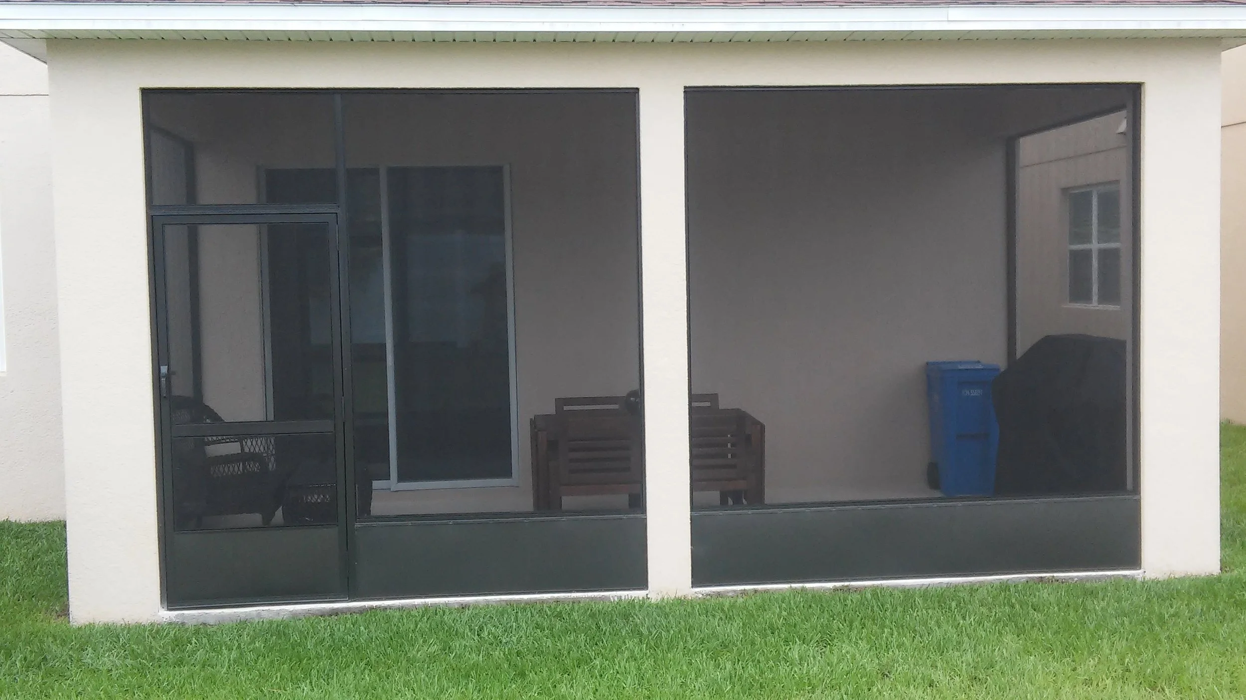 Screen enclosure lanai in Balm, FL.