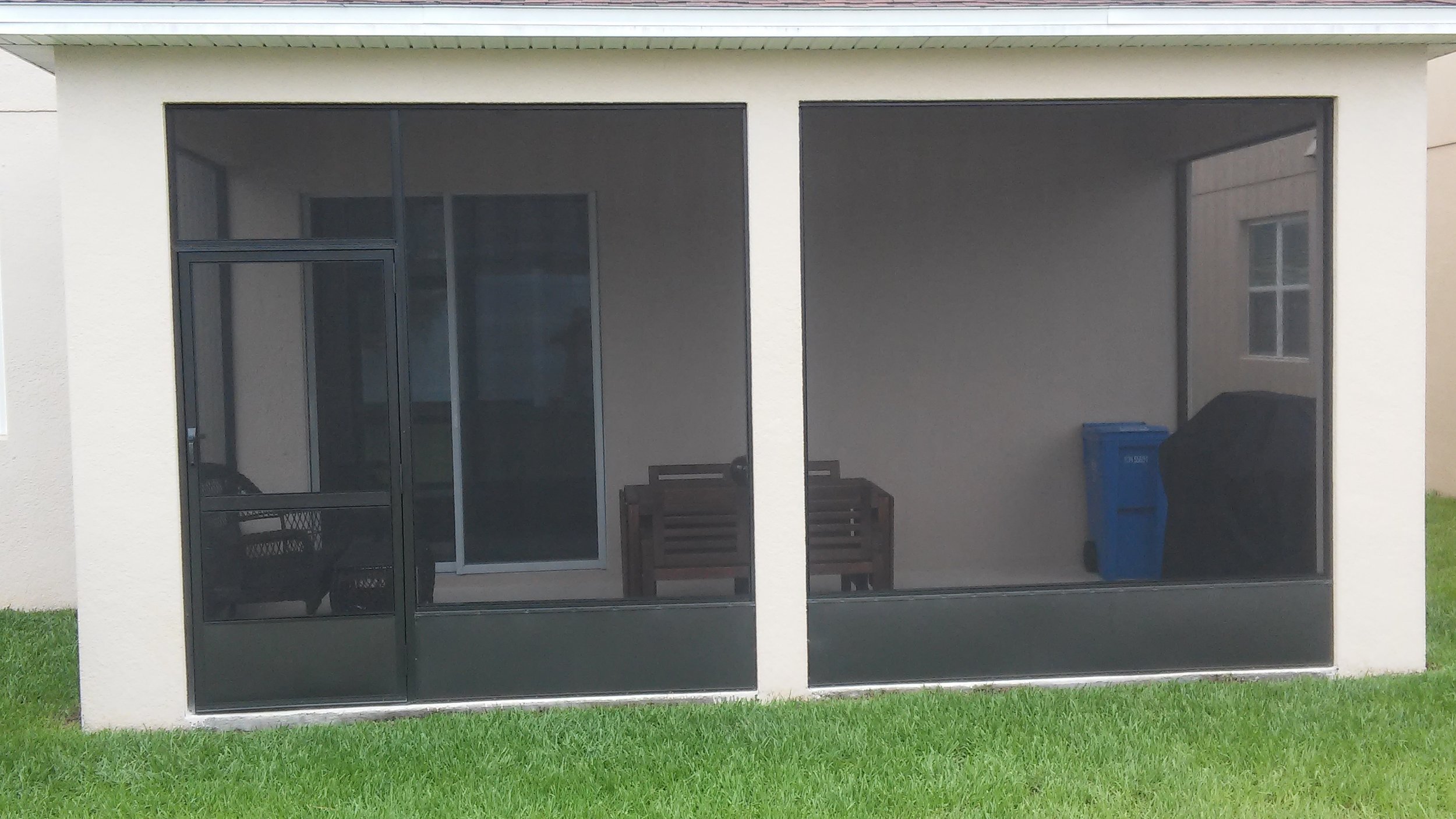 Screen enclosure lanai in Wimauma, FL.