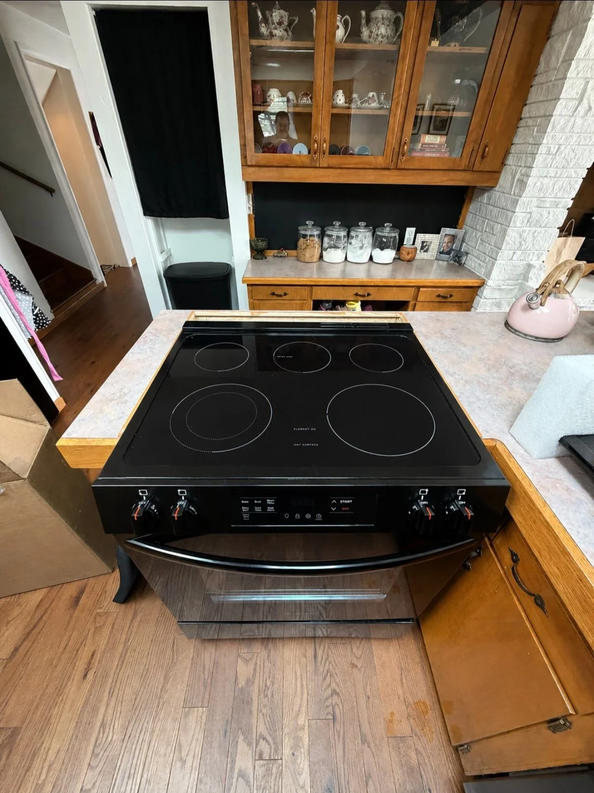 Glass cooktop range in a Spokane kitchen