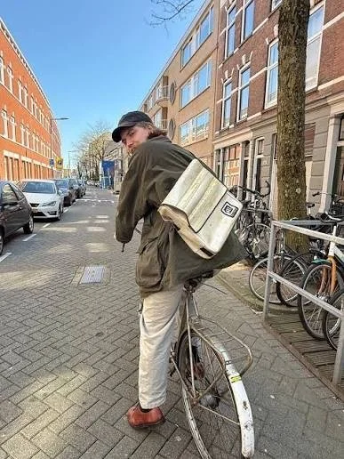 A 611 bag, somewhere else entirely