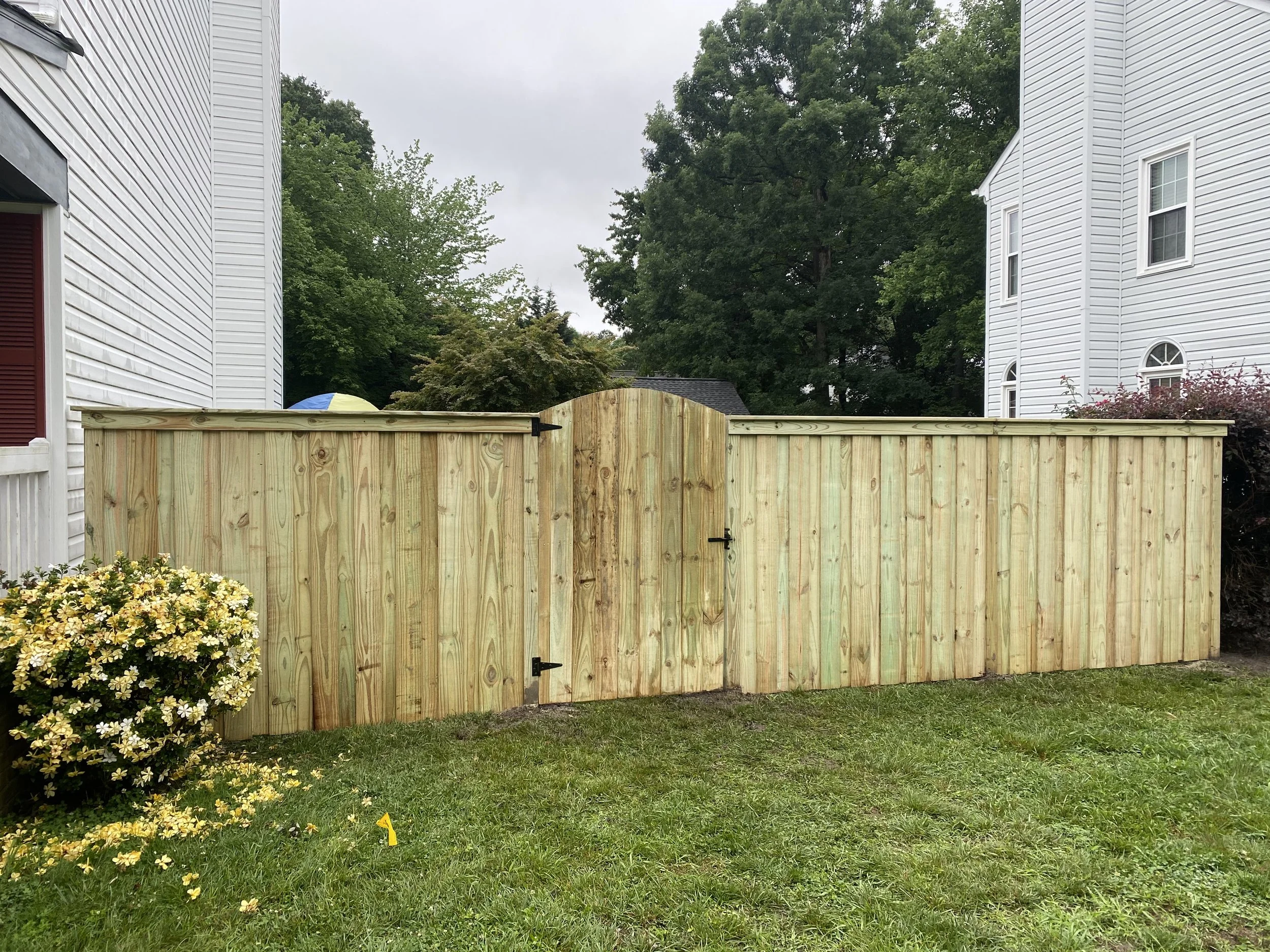Gate hardware installed by Crusberg Fence