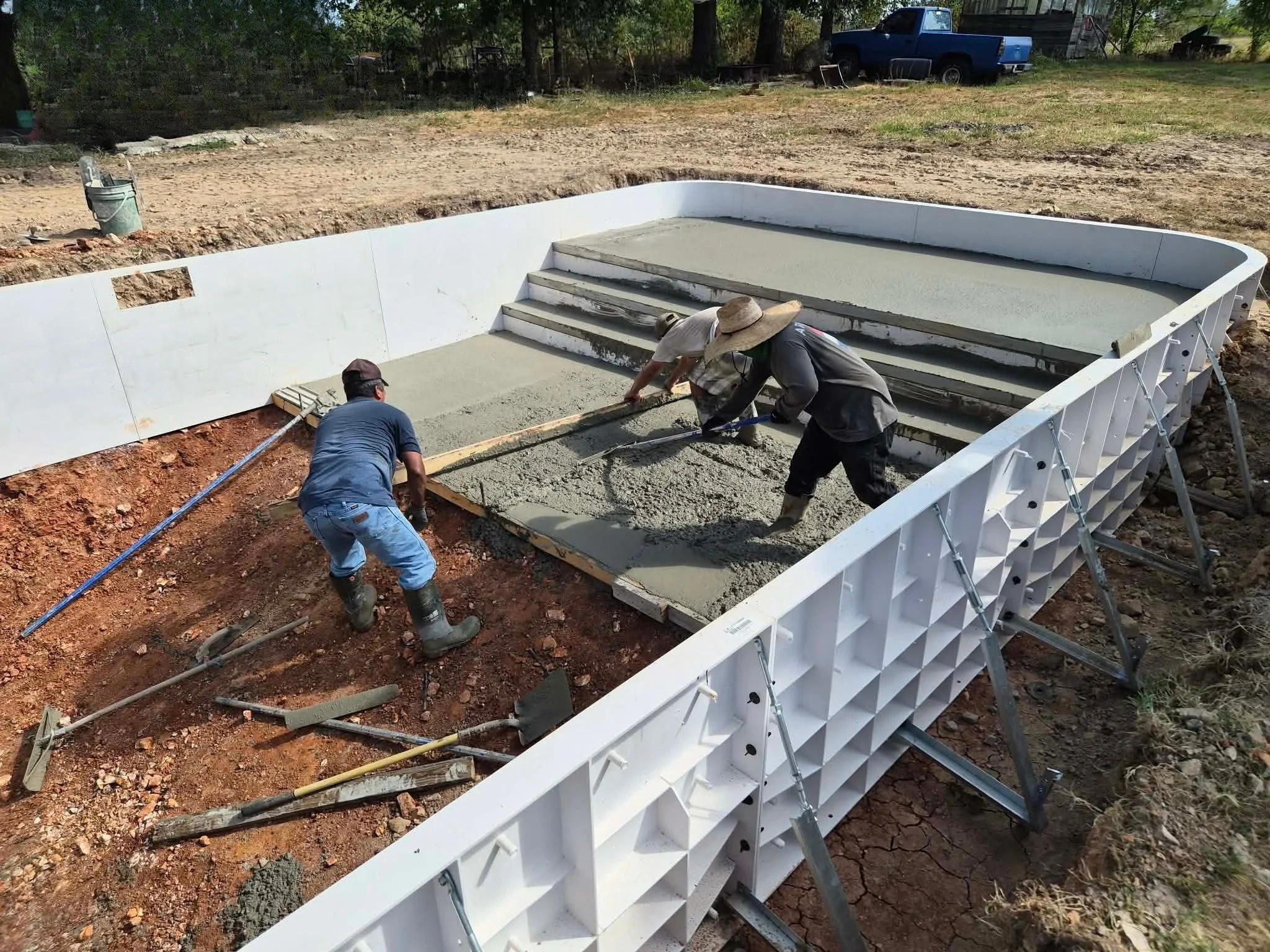 Inground swimming pool build