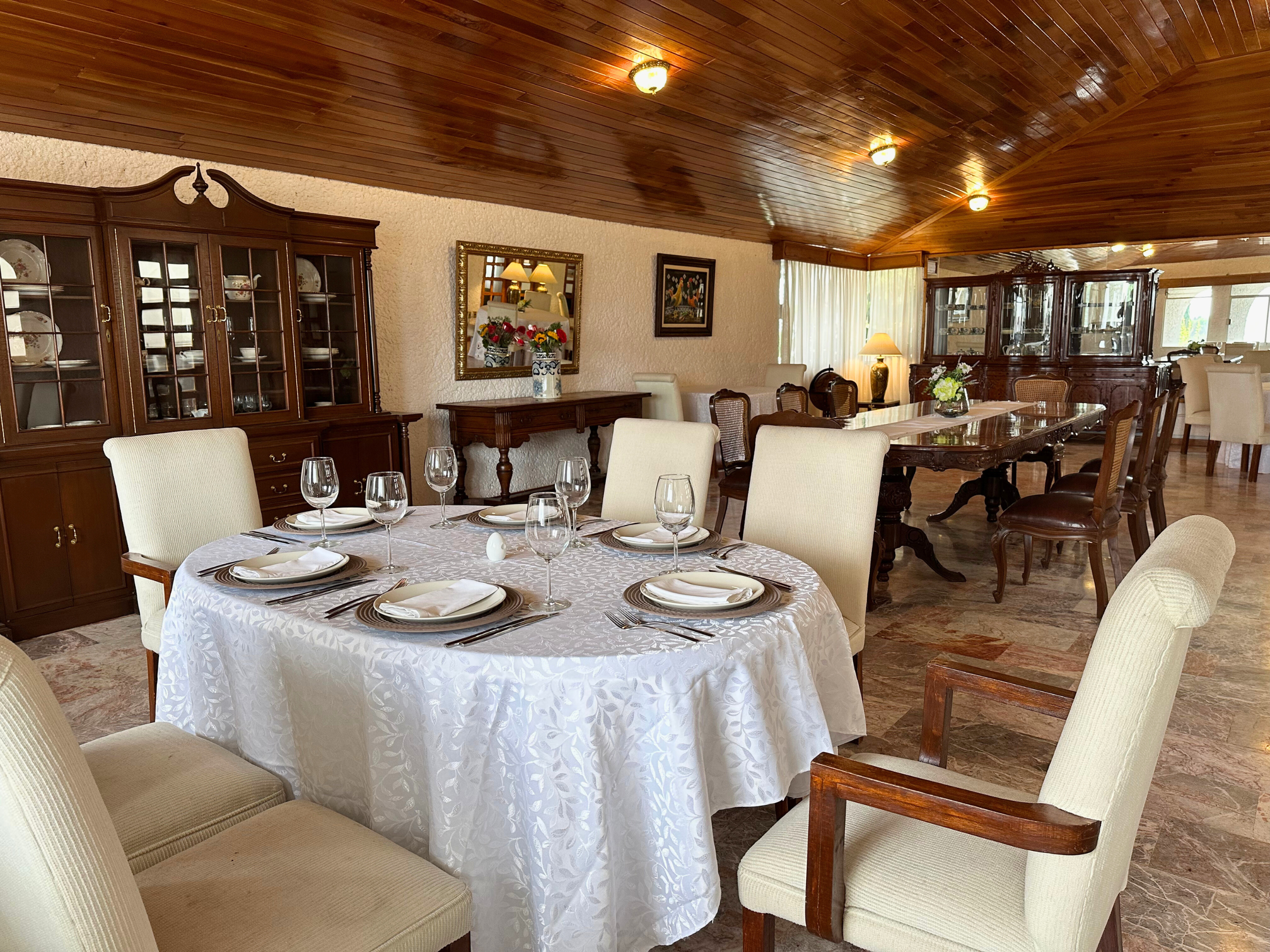 Salón Clasico de Santo Refugio