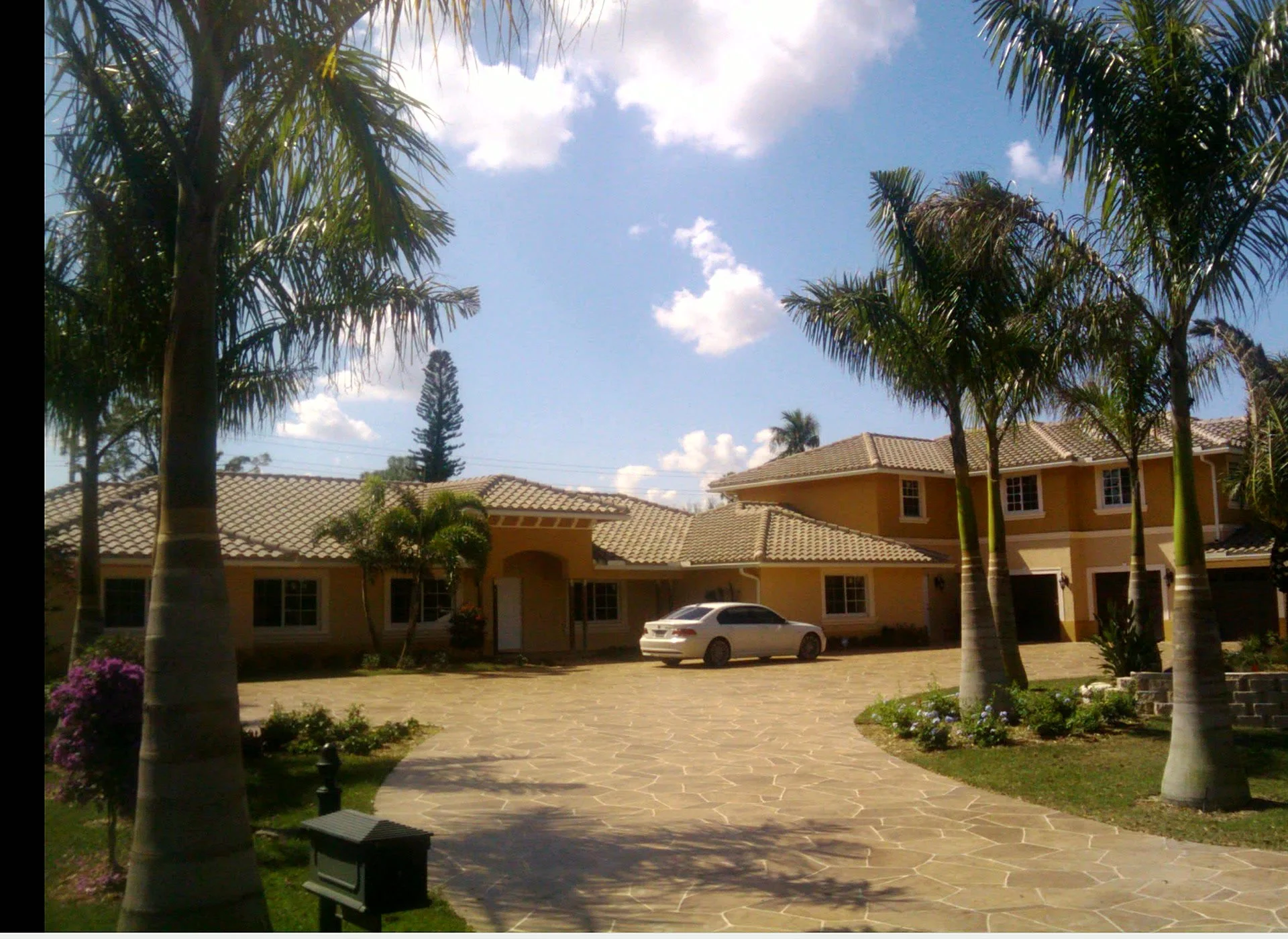 South Florida tile roof property preview