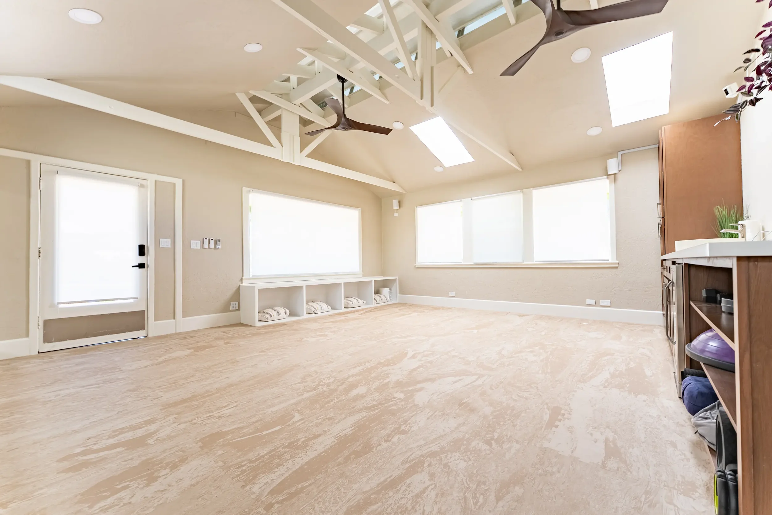 Inside Solana Blue Studio