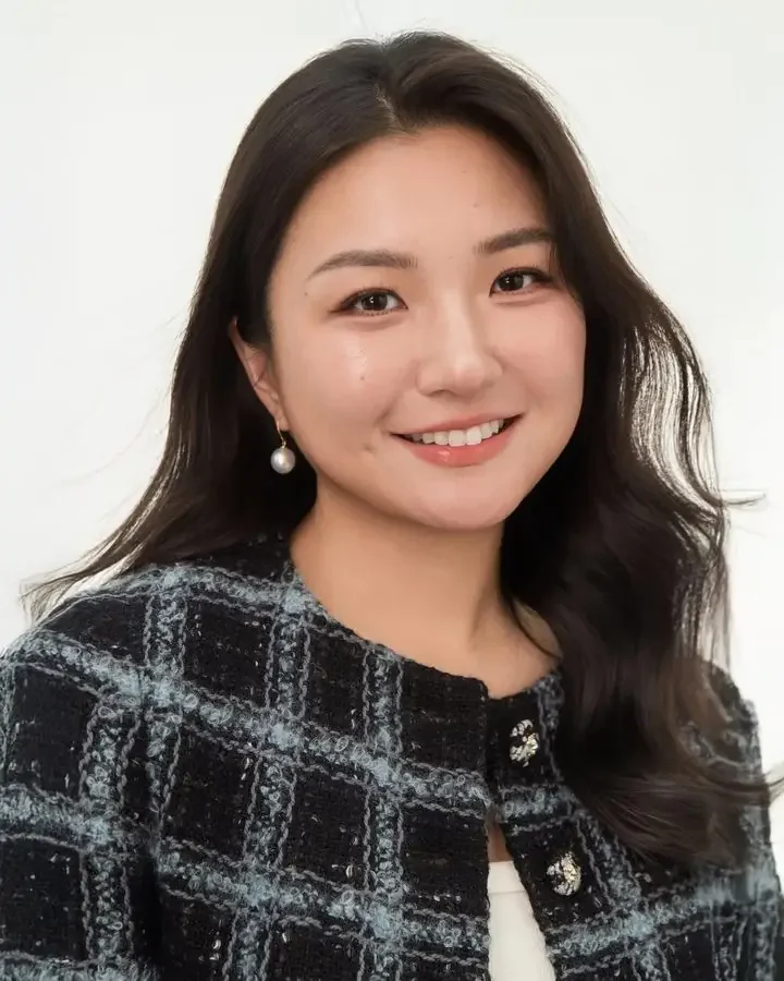 Portrait of Selina Cao