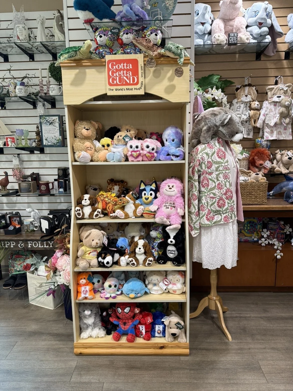 Thoughtful gifts available at Mona Charlie Coffee Corner
