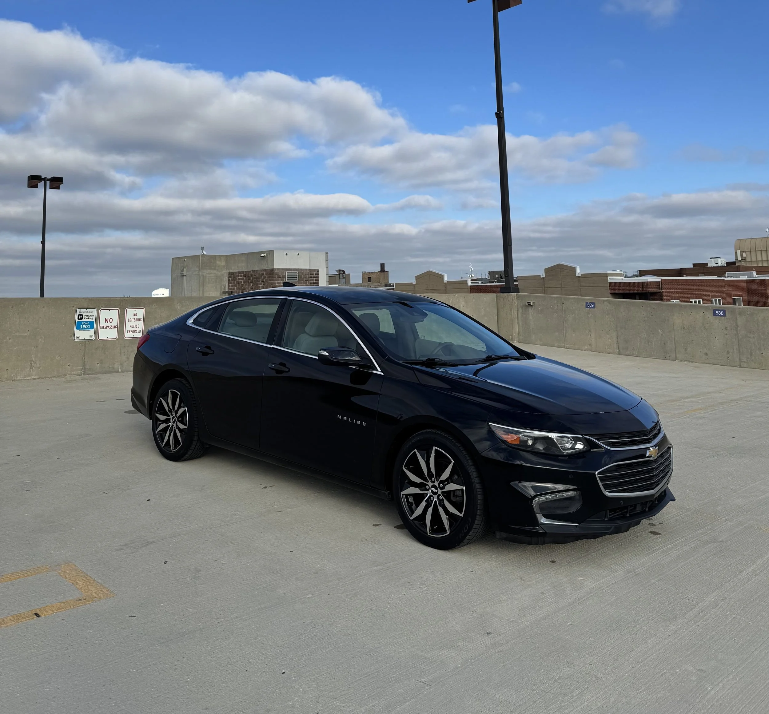 2016 Chevrolet Malibu side view