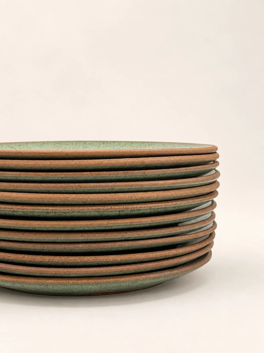 Sage green · Gloss glaze, glazed exterior with exposed rim