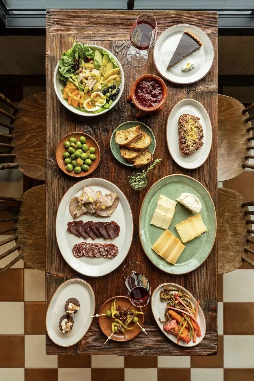 Overhead view of the table at Merenda Wine
