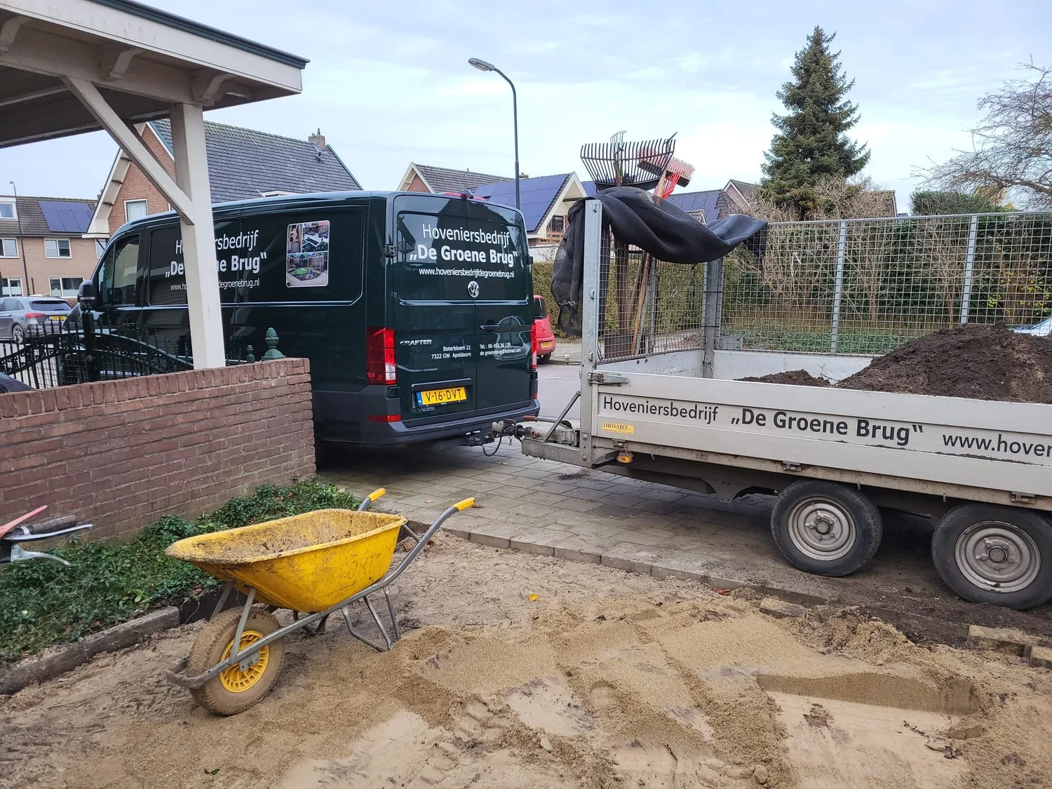 Eigen materieel