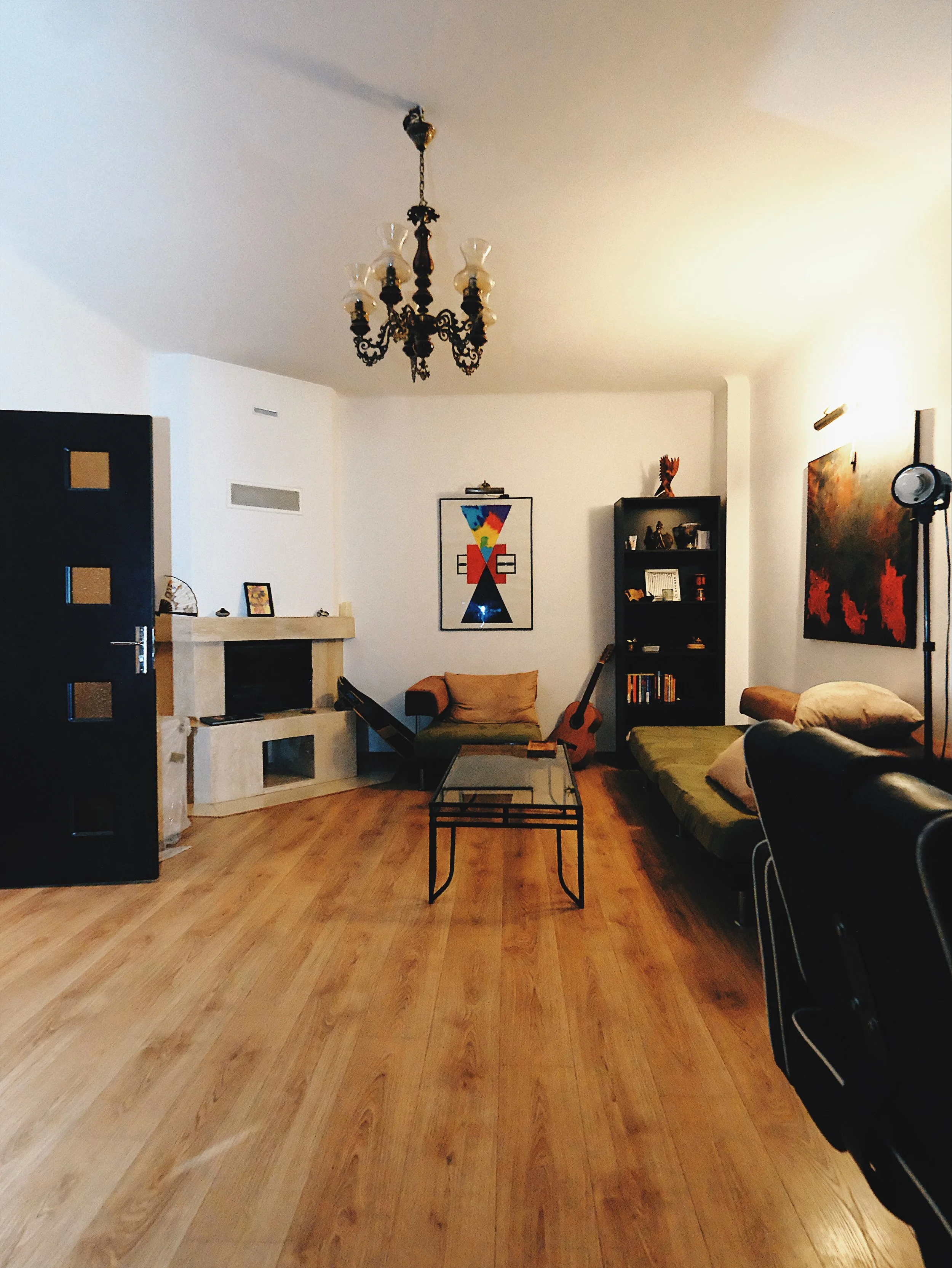 Zona lounge a studioului MOX, spațiul pentru o pauză
