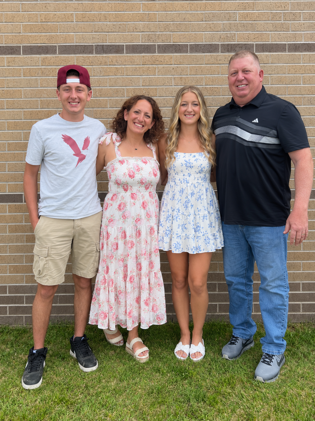 Trevor Metzler with his mom Shannon, sister Randi and dad Mike.