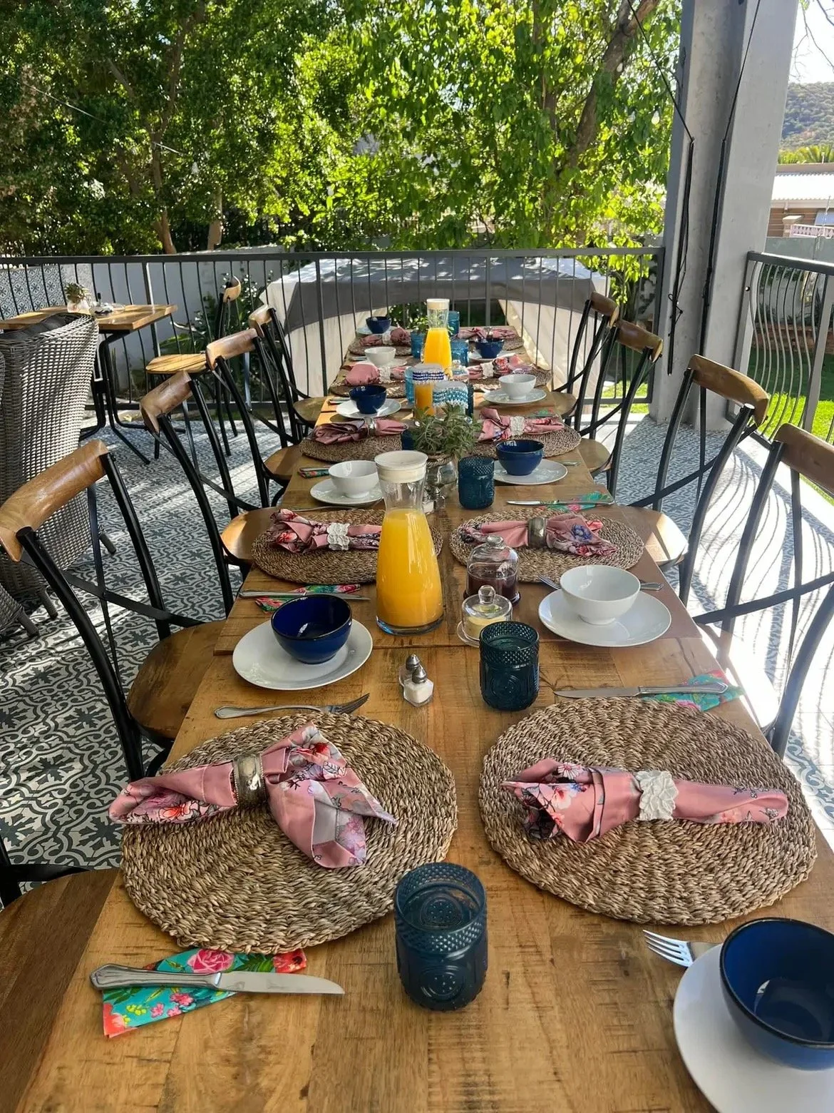 Restaurant dining