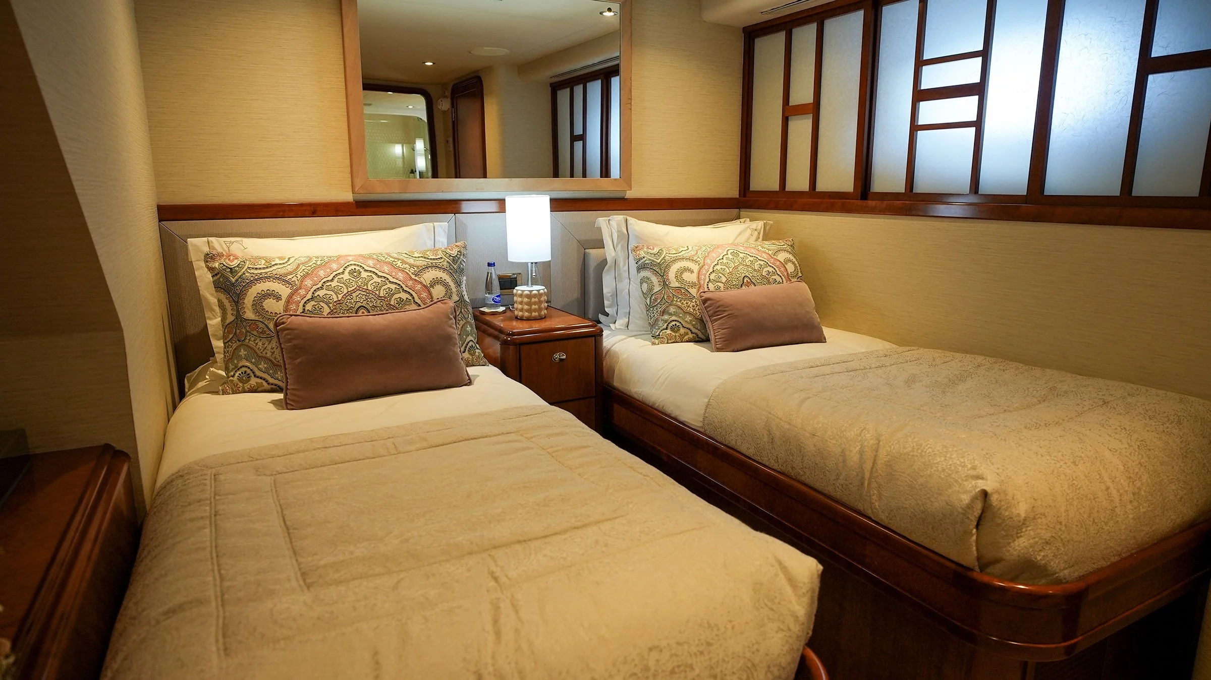 Twin guest cabin aboard Liquid Rehab