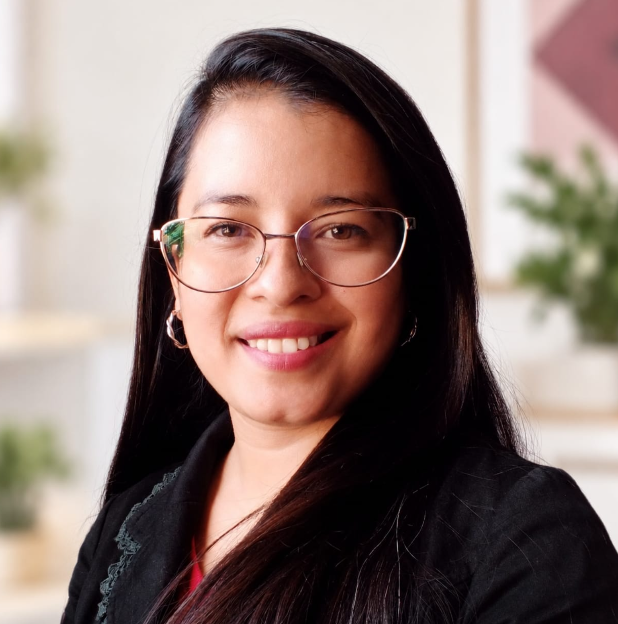 Irene López, VIALTRIA Consulting