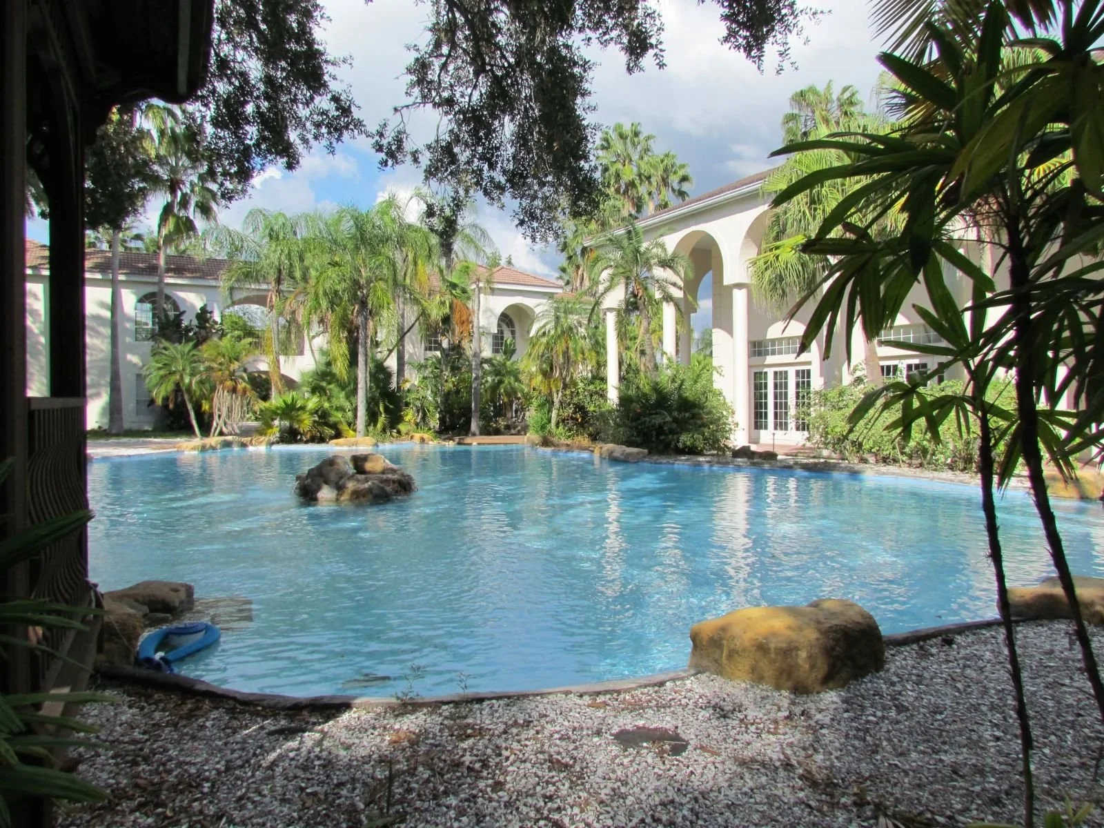 Large lagoon pool