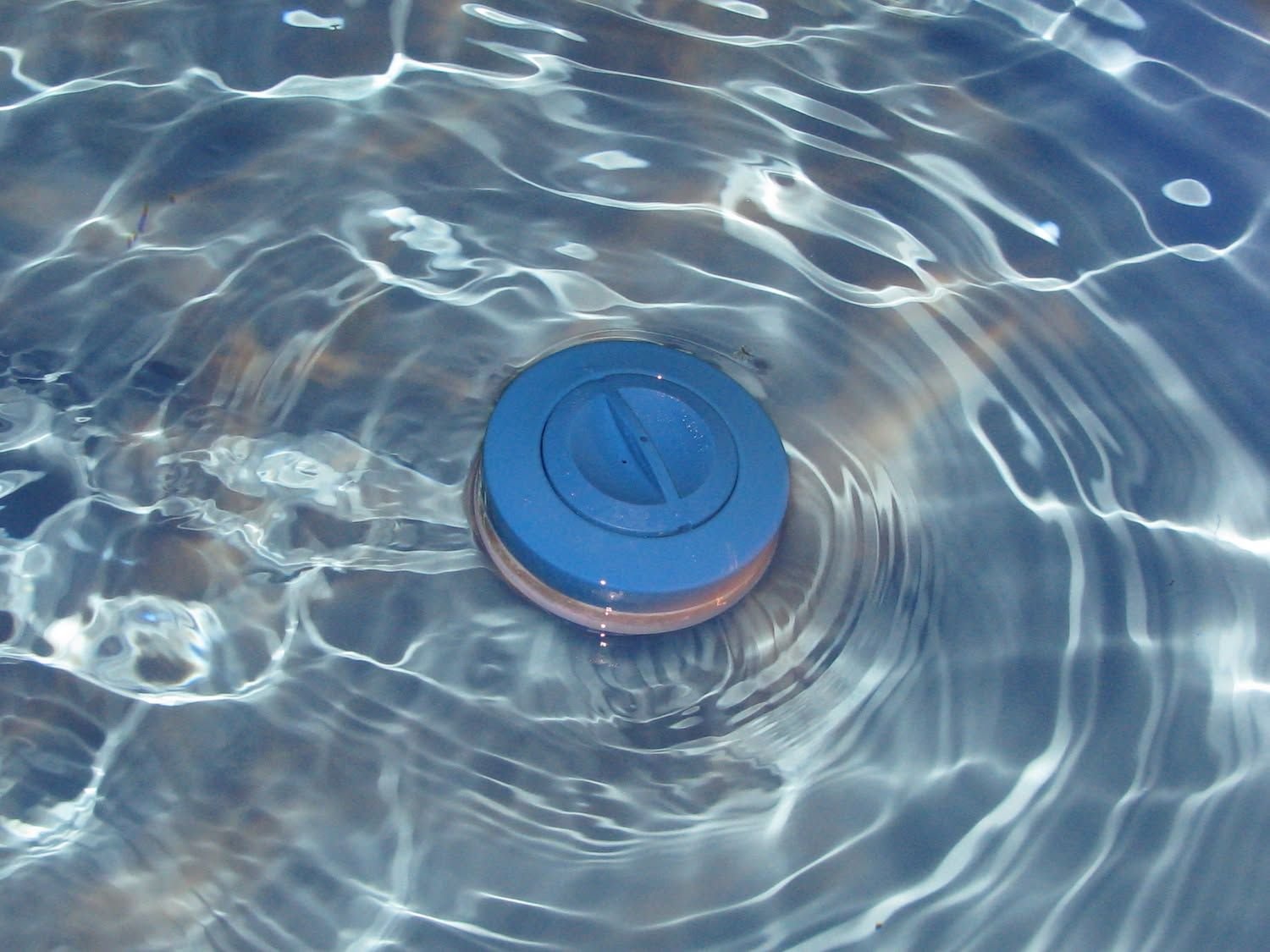 Floating chlorinator in a balanced pool in Clearwater, FL