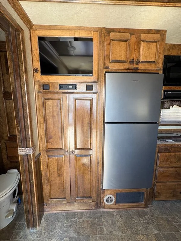 2010 Platinum living quarters