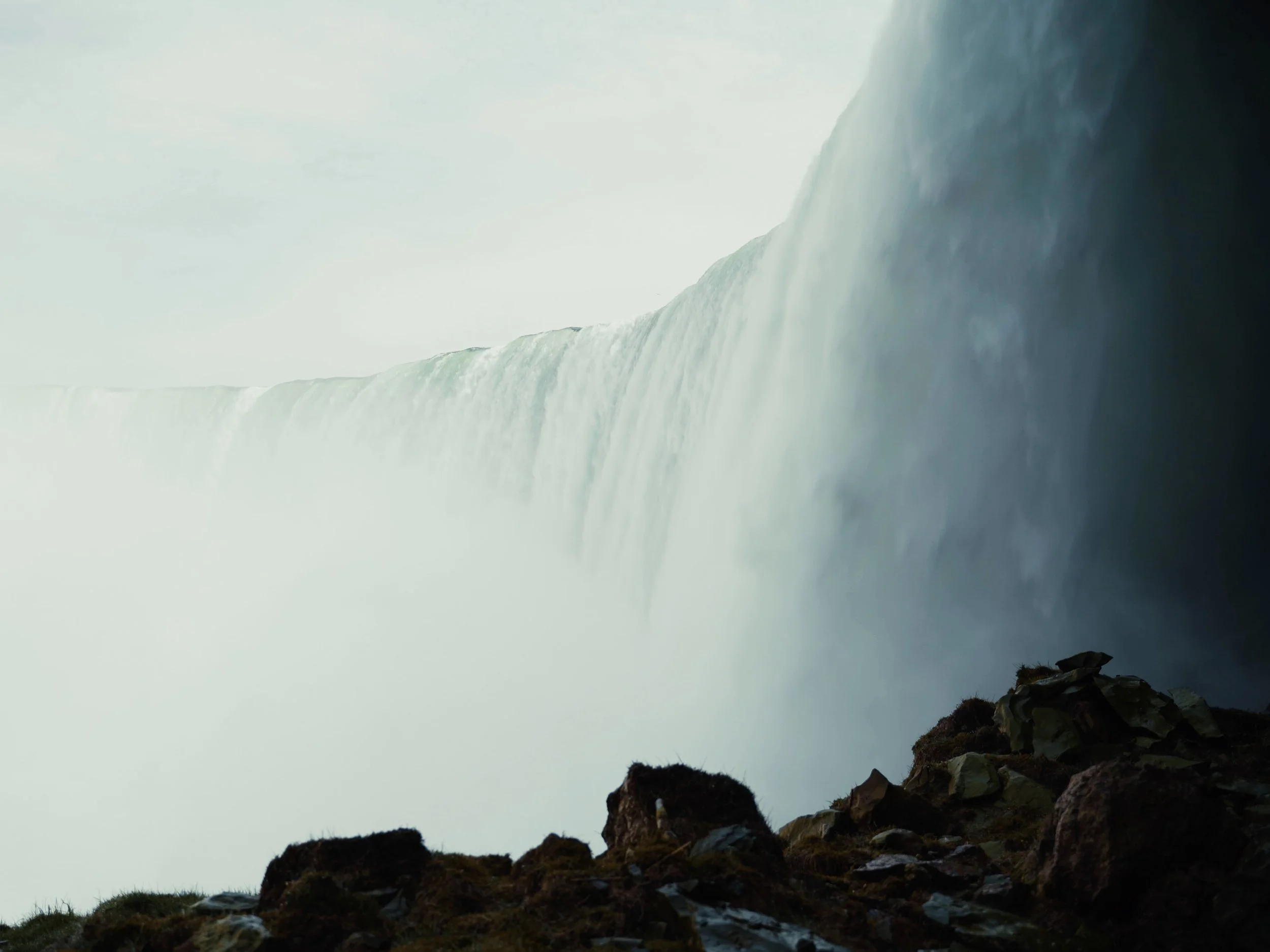 Niagara Falls — film still 4