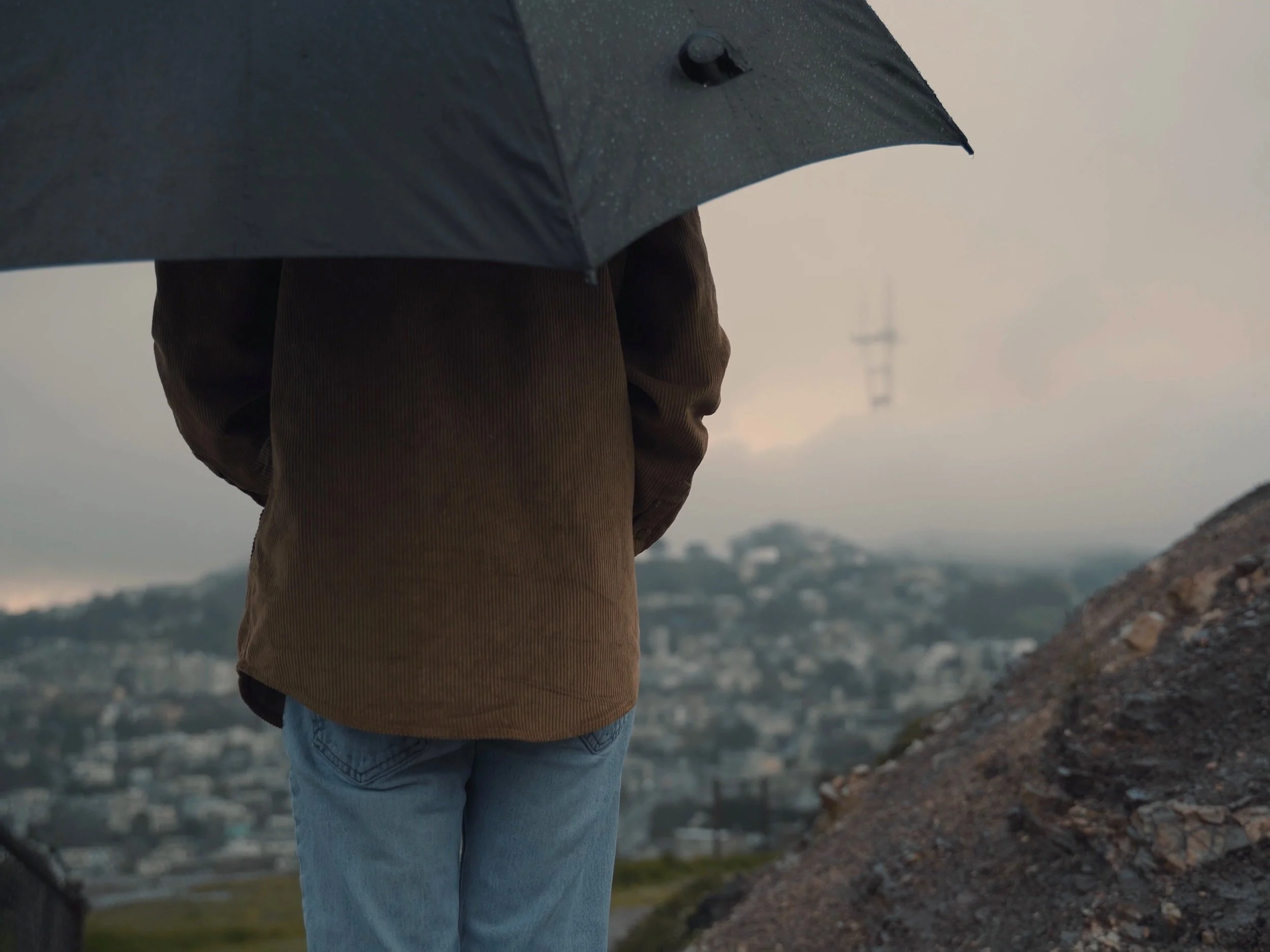 A Rainy Day in San Francisco — film still 5