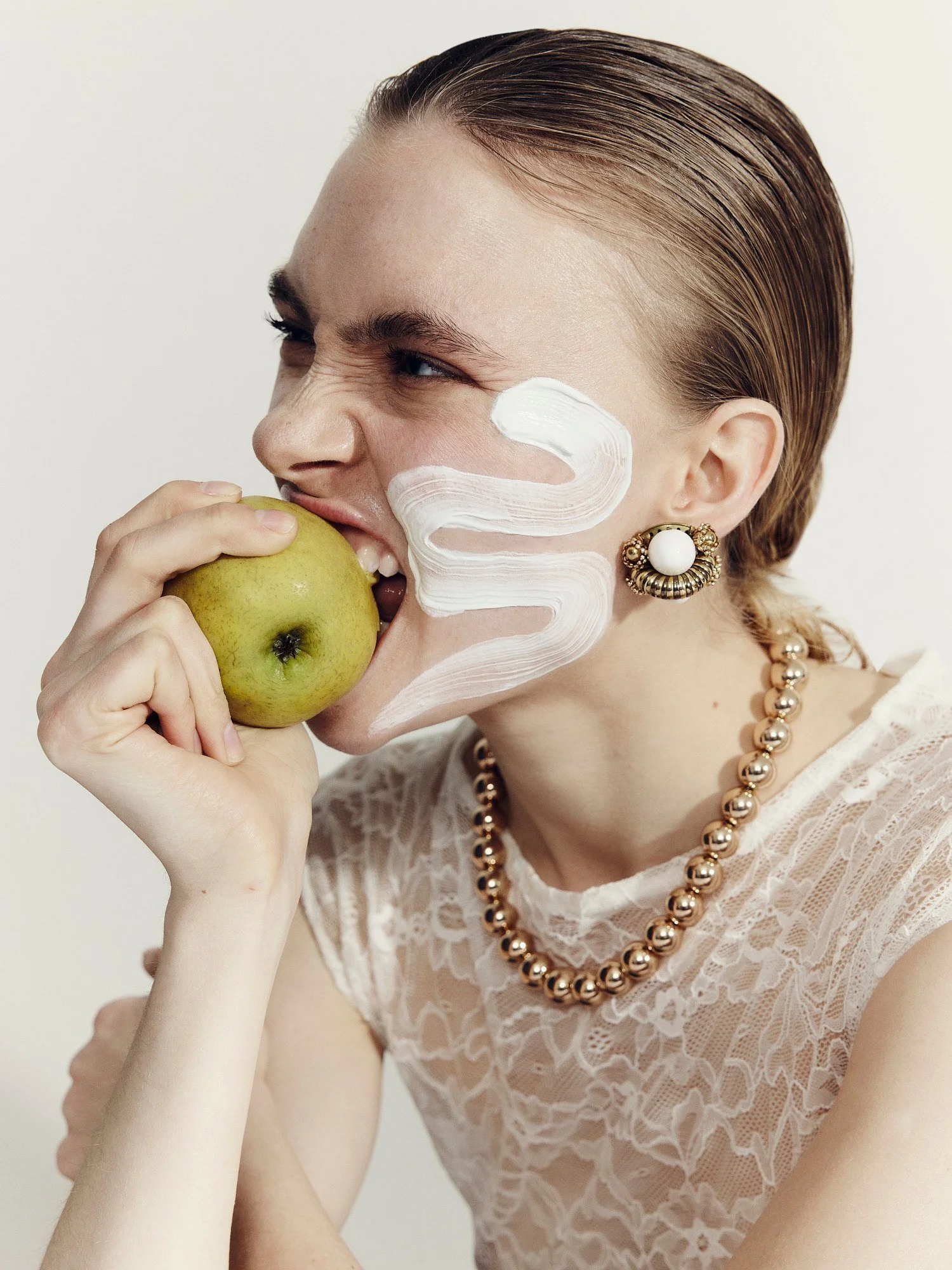 Beauty Series — Styling by Alix Deschamps