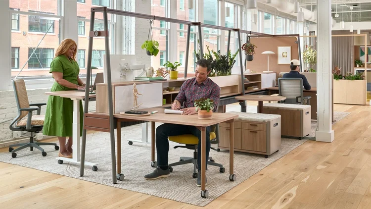 Open office with canopy workstations and mobile pedestals