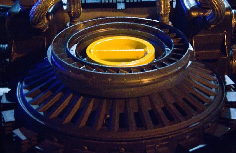Reactor on the rear deck of the time machine