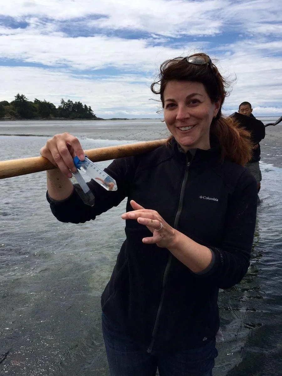 Dr. Schwartz's moment of discovery captured by UW President Ana Mari Cauce.