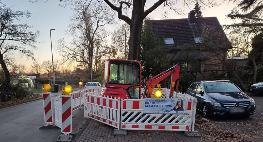 StoneCraft GmbH fibre-optic construction site on Thyssenstraße in Dinslaken