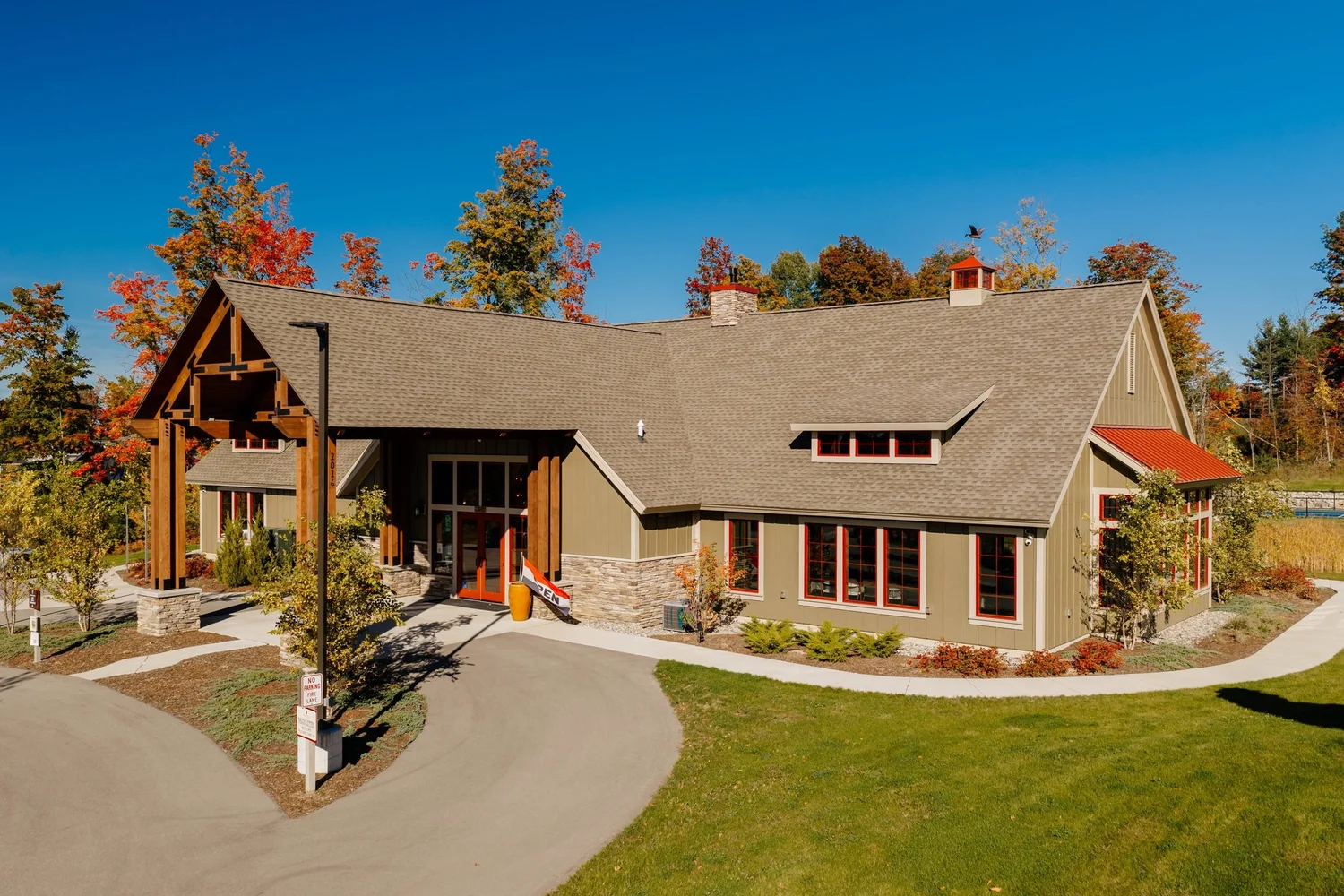 The Alta Vista Lodge in East Bay Township, Traverse City, with fall color