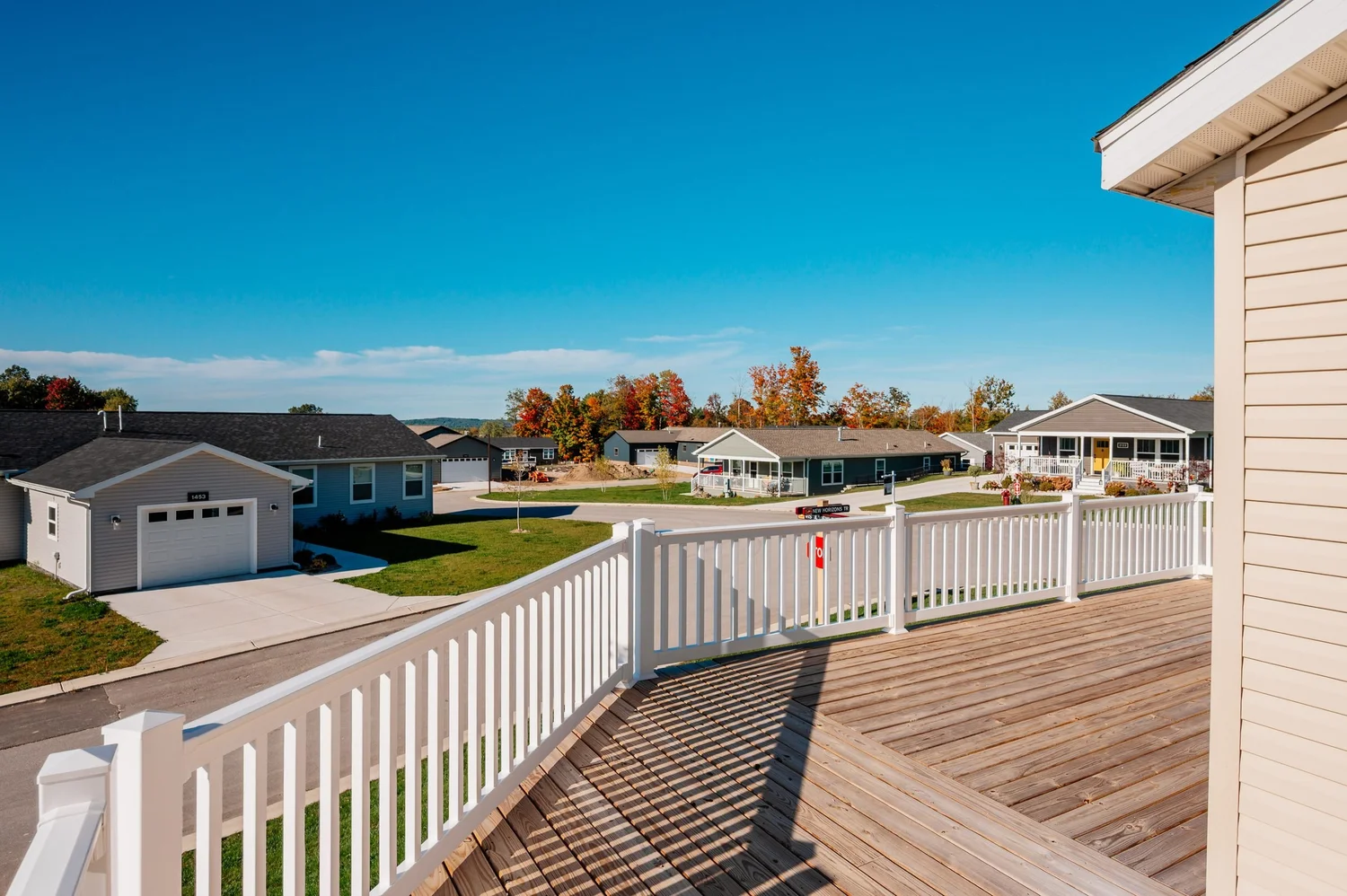 Wraparound deck