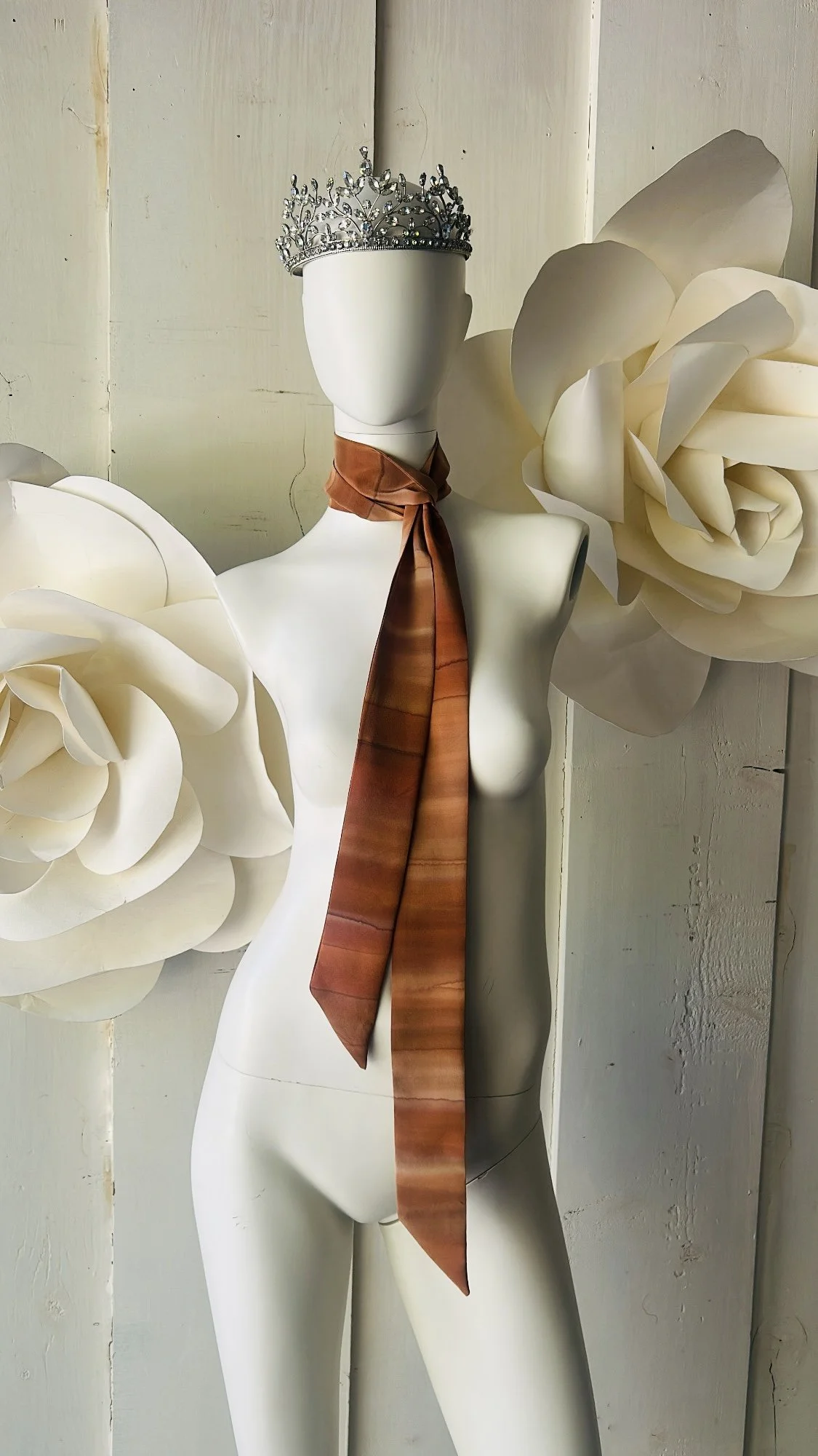 Amber Long Neck Tie by Lisa Rodarte