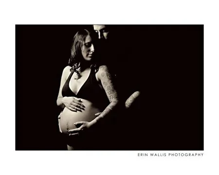 Sheena covered in love maternity black and white images
