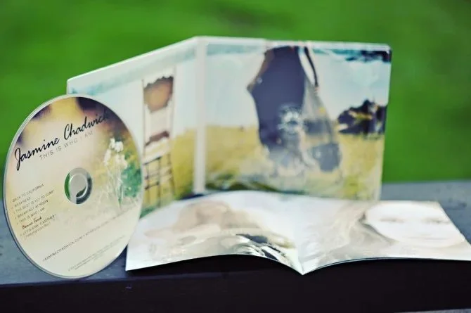 inside Jasmine Chadwick CD