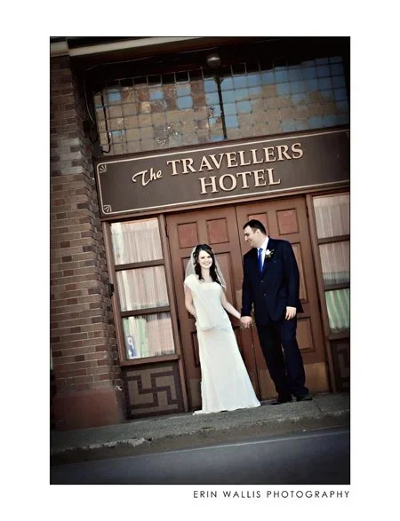 dave and sarah outside of the travellers hotel in ladysmith