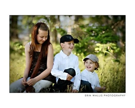 three kids on a stump