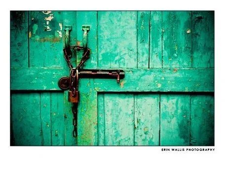 lock and key locks in Greece