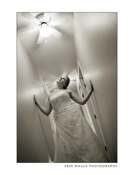 bride and angel lights bride with lights around her head