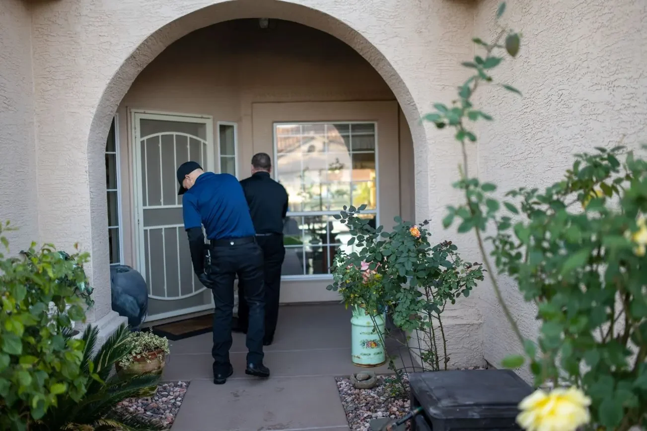 Bed Bugs Arizona arriving at a home, Airbnb & Vacation Rental Bed Bug Treatment in Phoenix, AZ