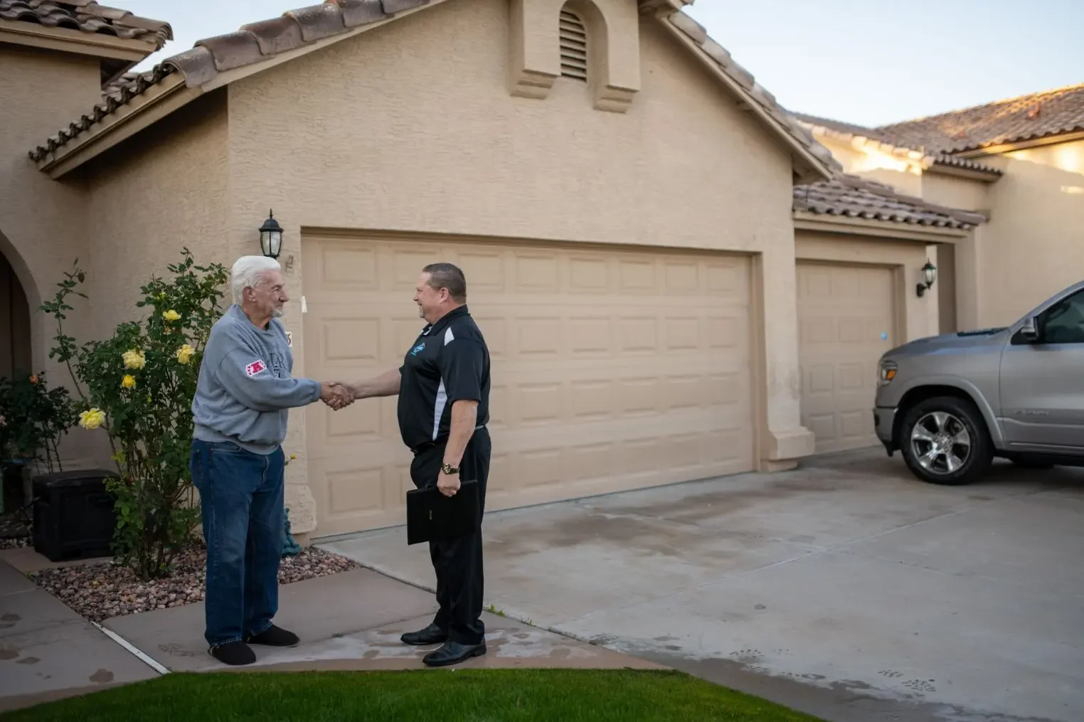 Bed Bugs Arizona arriving at a home, Bed Bugs in an Arizona Rental: What Landlords and Tenants Should Know