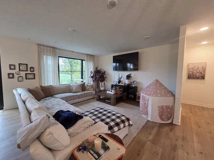Living room after cleaning