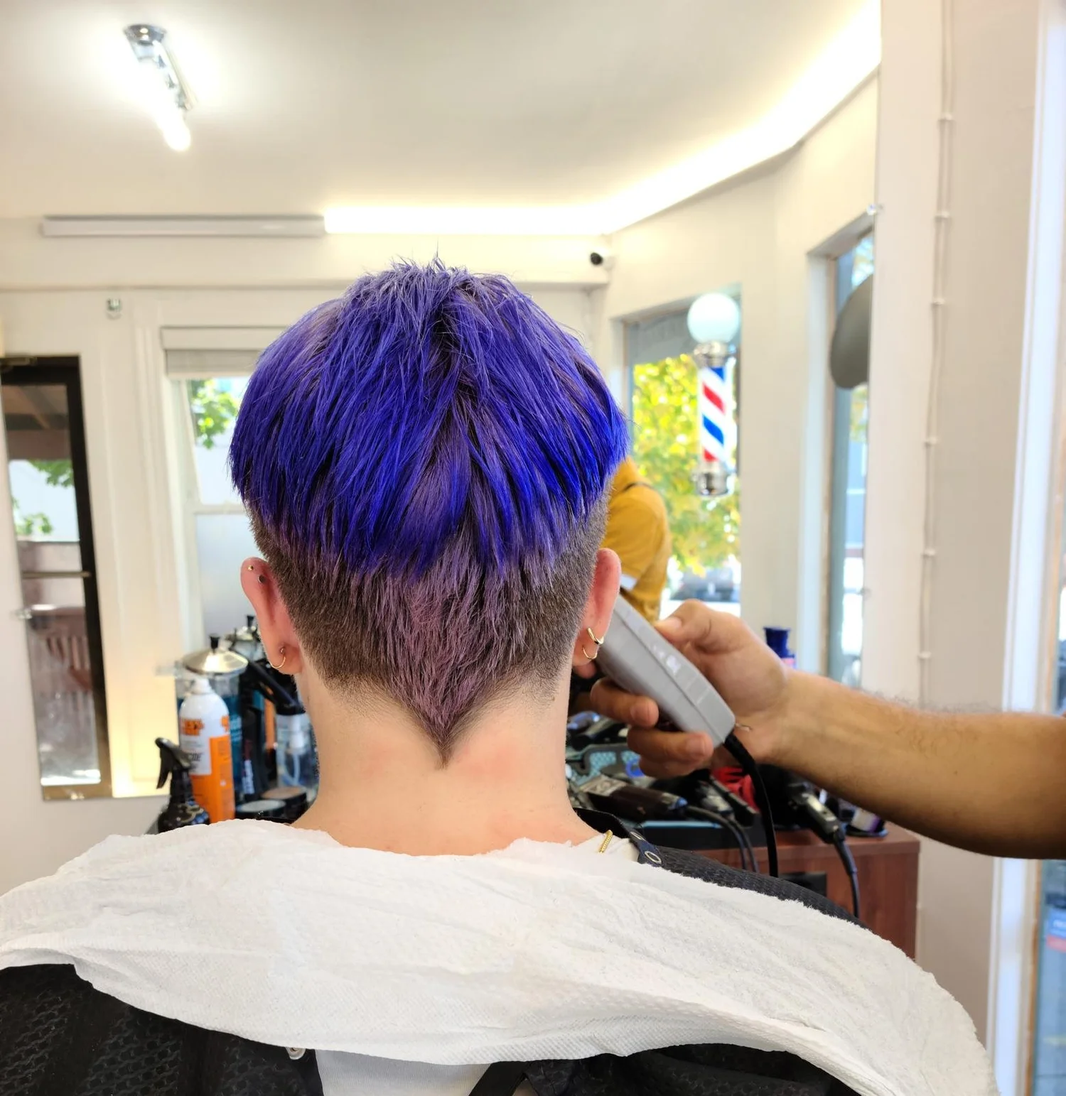 Bold color with a clean taper