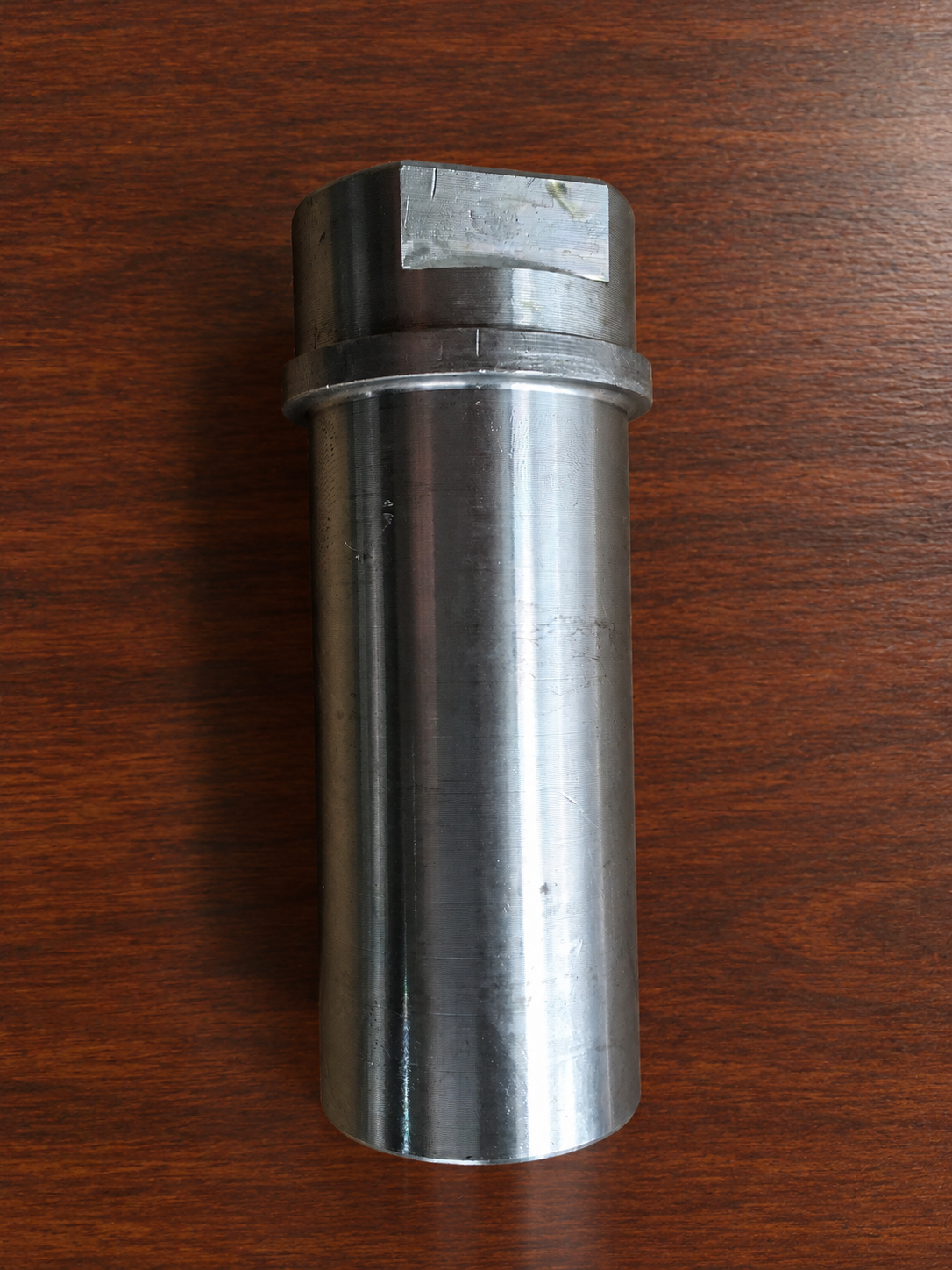 T1XX hydraulic bushing steel component / side view