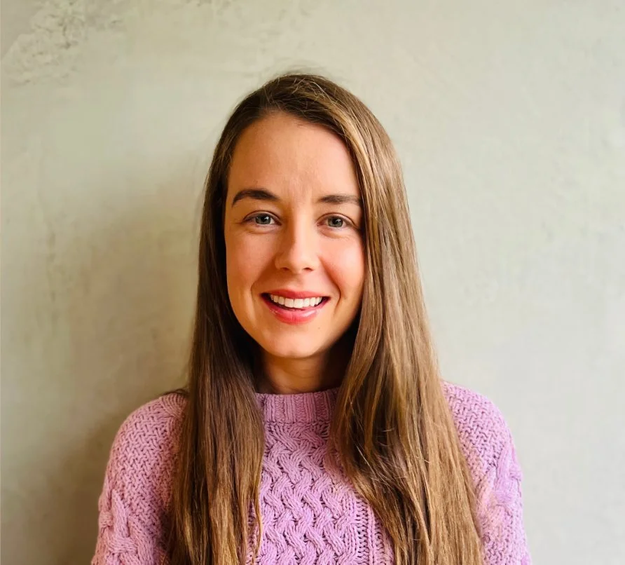 Bri Dunn smiling, child and family therapist, Accredited Mental Health Social Worker and EMDR therapist
