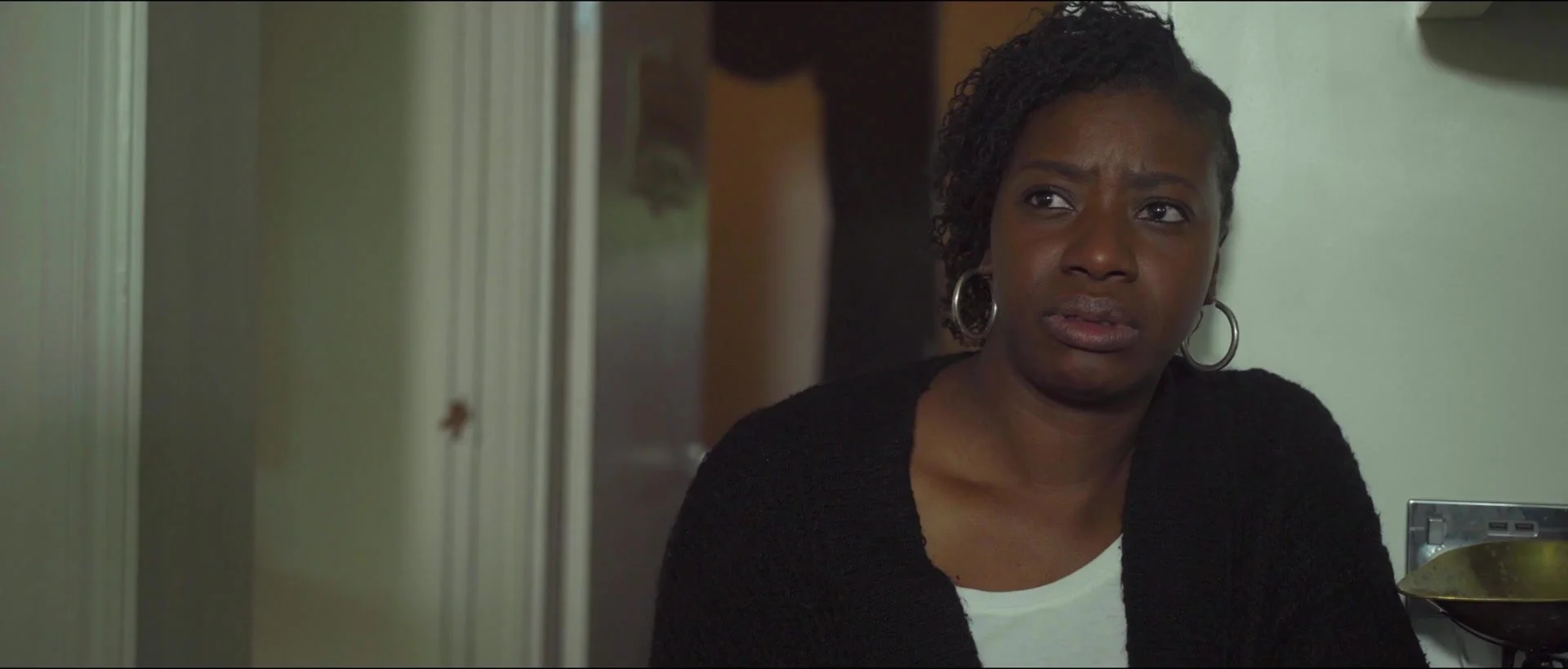 A TAM actor performing in a kitchen scene filmed during the Showreel Experience